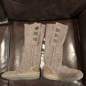 Grey Knit Uggs